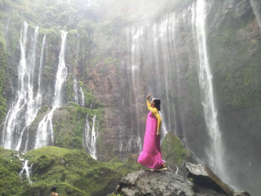 Javalindra Homestay Tour And Travel Banyuwangi  Esterno foto
