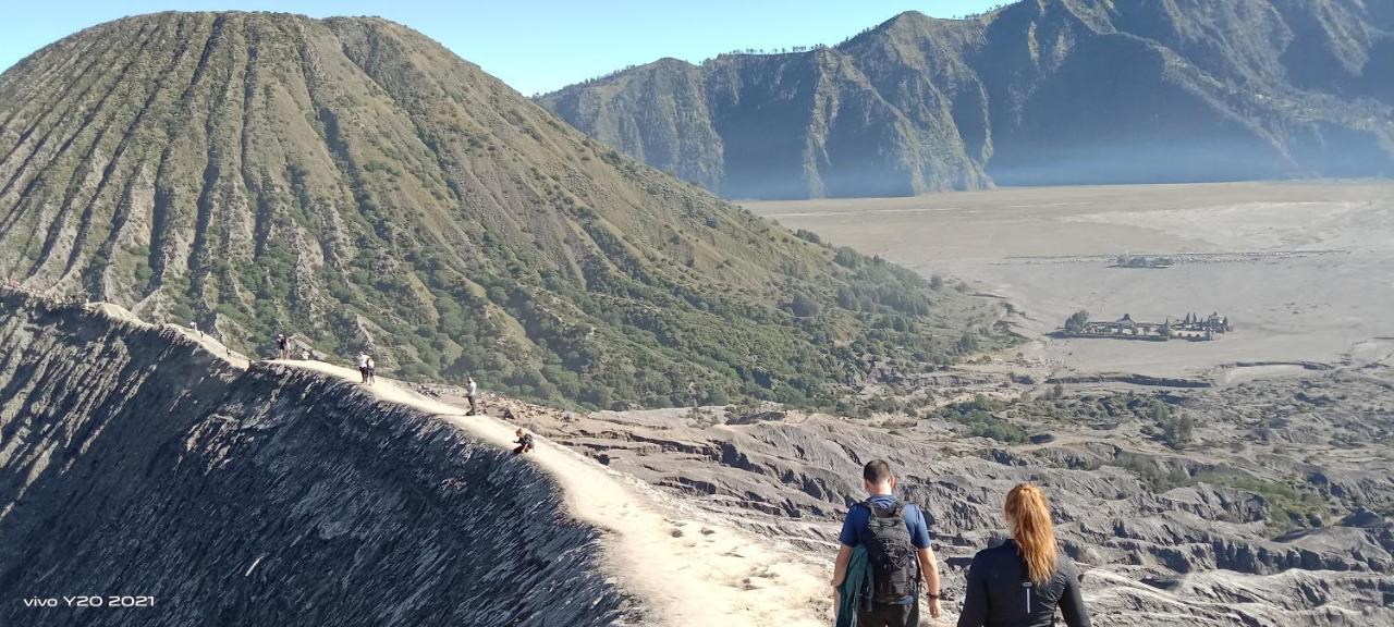 Javalindra Homestay Tour And Travel Banyuwangi  Esterno foto